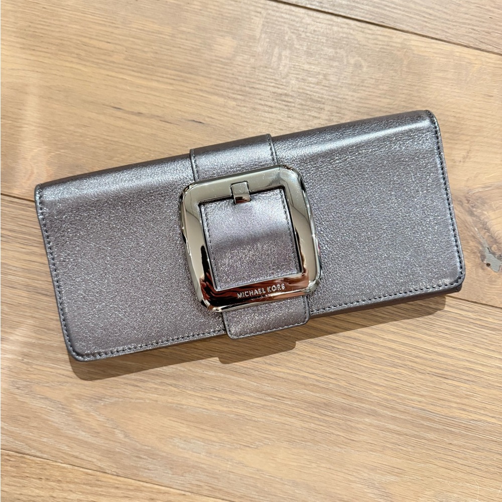 Michael Kors Silver Wallet Bag